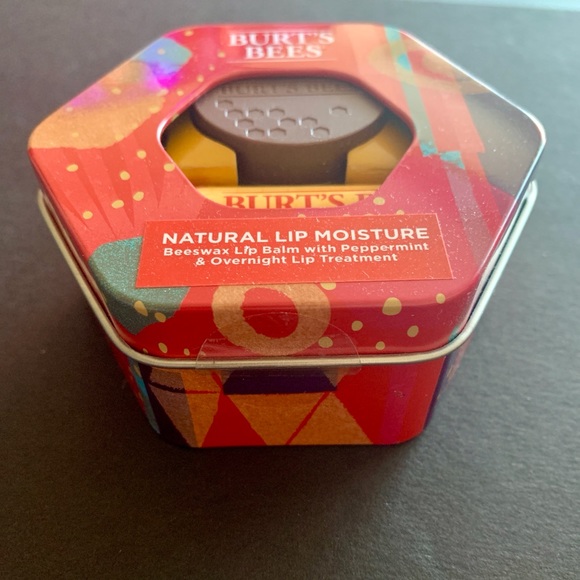 NWT BURT’S BEES Lip Balm Duo Gift Set - Picture 2 of 4